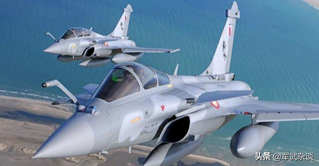 殲-10C輸在哪？印尼購42架法國“陣風”，搞雙發版殲-10C能大賣嗎