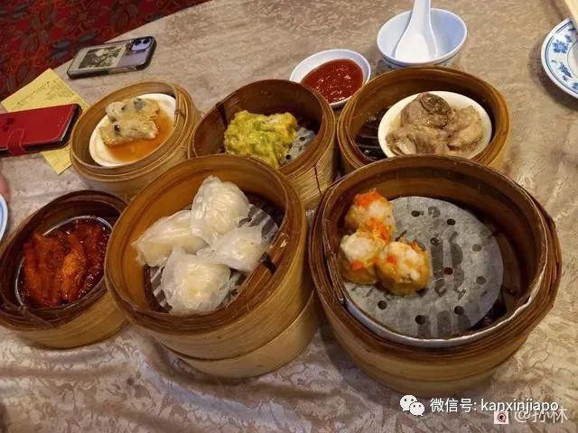 在新加坡”美食四大天王”红星酒家吃早茶，人气不减当年