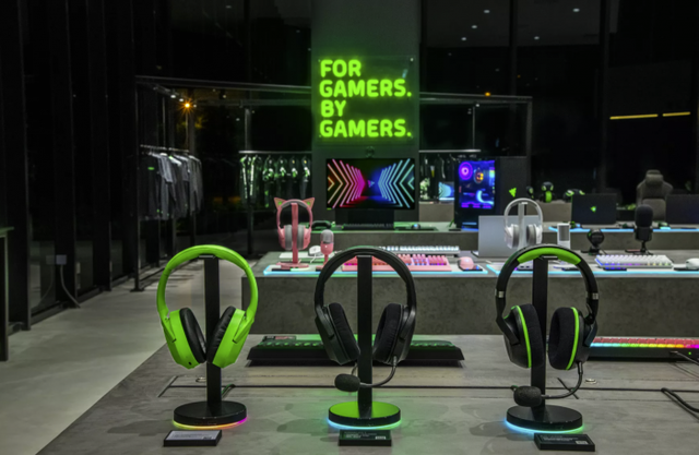 Razer新加坡总部启用 拥有一家商店和一个机器人咖啡师