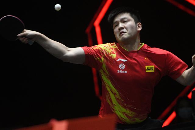 （体育）乒乓球——WTT新加坡大满贯：樊振东晋级四强
