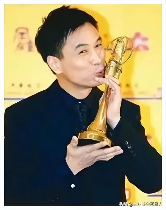 这5位明星，你以为是配角，其实是影帝、影后，个个深藏不露