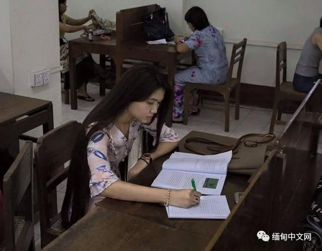 缅甸大学老师论文造假遭曝光，为升职从印度、新加坡低价买论文