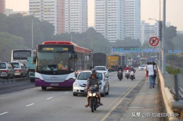 新加坡兀兰关卡拟扩建让通关时间加快三倍