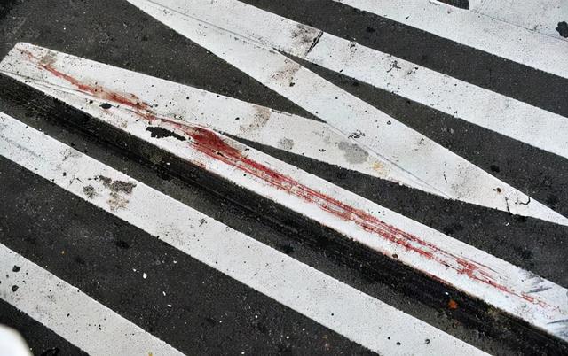 鬧市街頭，一輛車下突然掉出了屍體 | 新加坡慘案