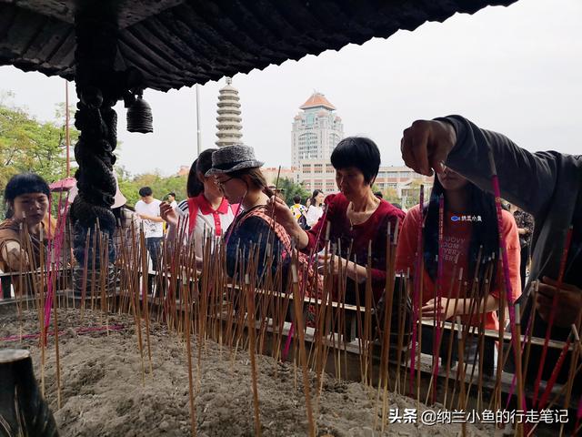 厦门有座千年古寺 香火旺盛许愿特灵验 与中国最美大学仅一墙之隔