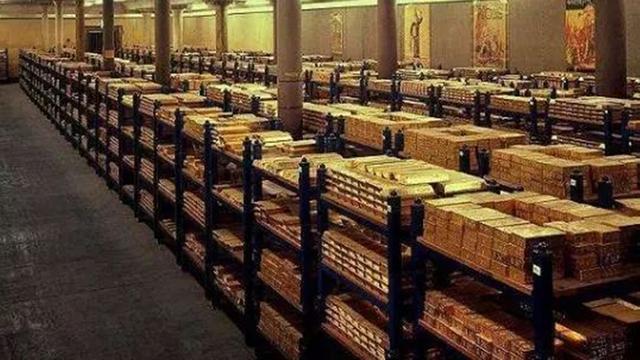 二戰時，日本藏匿了大量黃金，結果唯一知道寶藏位置的人投降了