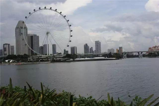 【玉林日報記者環球采訪】“環球行•看世界”之二 新加坡：亞洲的十字路口