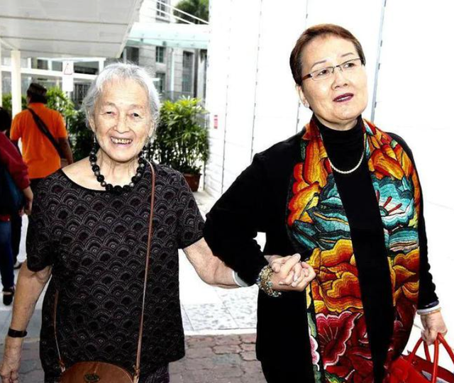 2006年，中国小伙“爱”上79岁新加坡富婆，上演了一出惊天骗局