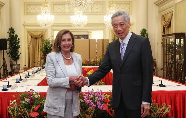 法媒：新加坡总理李显龙会见佩洛西，敦促“保持中美关系稳定”