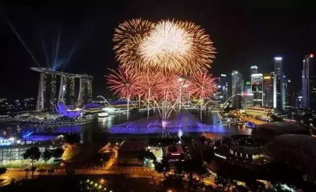 新加坡国庆日｜这么小的一个国家，学校比清华北大还牛！