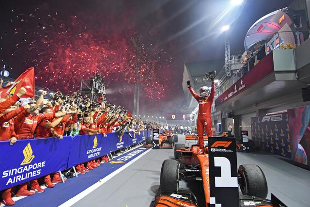 賽車——F1新加坡大獎賽：維泰爾奪冠