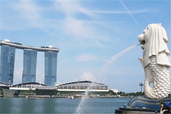 新加坡冠以全球干净城市，实至名归？还是一个“被干净”的城市？