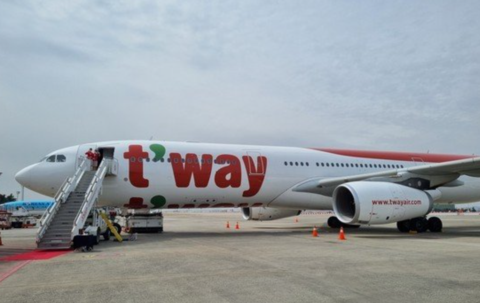 韩国一架客机在台湾紧急迫降 称发动机需维修