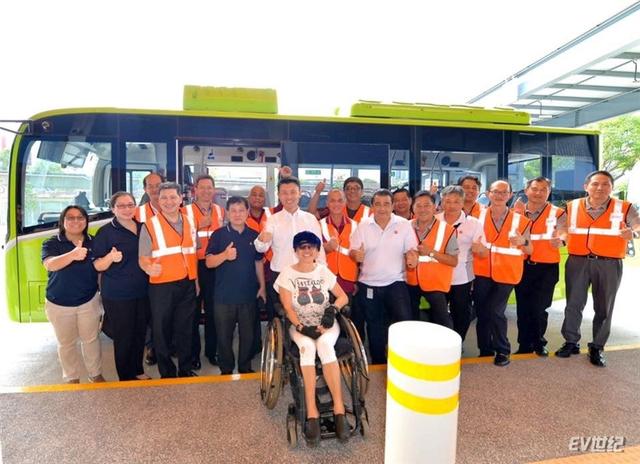 有爱！比亚迪助力新加坡实现全岛巴士无障碍通勤