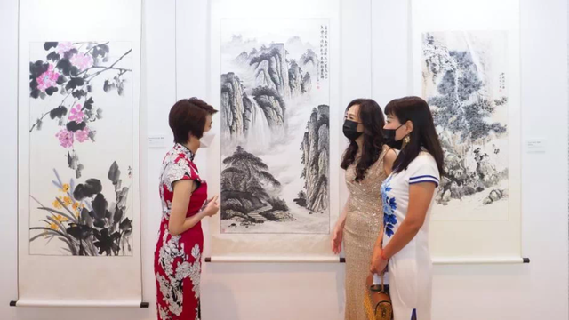 新加坡國際婦女美術展圓滿成功