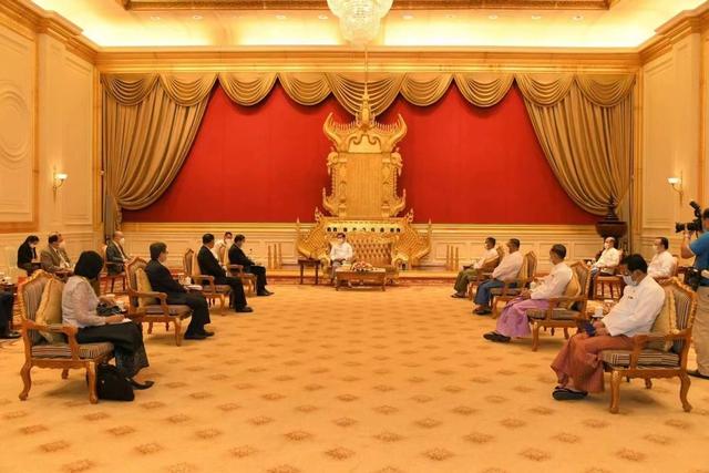 新任東盟緬甸問題特使首次訪緬會見敏昂萊 反對者：這是承認緬軍合法化