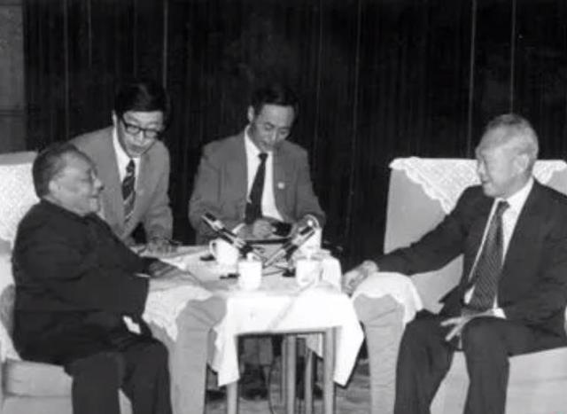 1978年，鄧小平訪問新加坡，李光耀：如果你出生在新加坡會怎樣