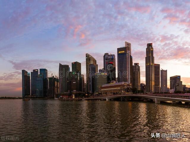头脑风暴：你怎么看新加坡的领导体系？其能否长期维持高度繁荣？