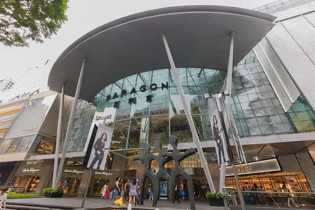新加坡一“老牌”商场，辉煌百余年，如今低价甩卖，宣布破产