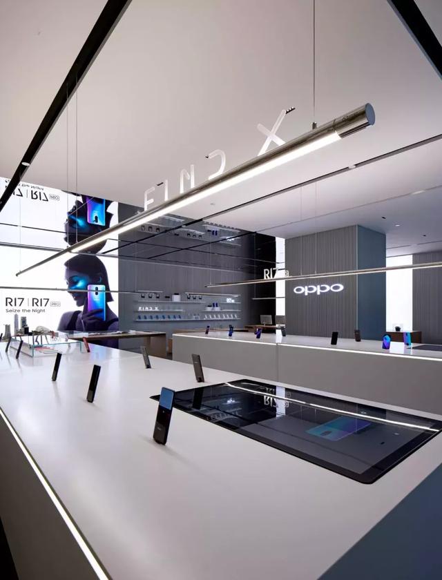 OPPO 新加坡旗舰店 3.0 版本，零售空间的时尚艺术