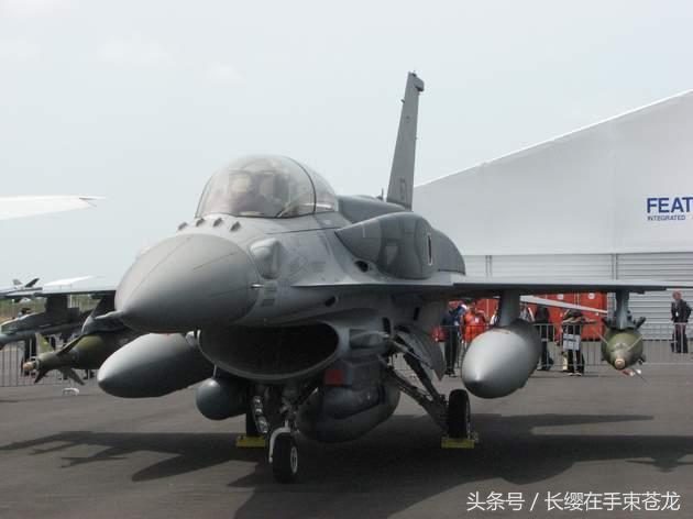 新加坡空军的F-16战机