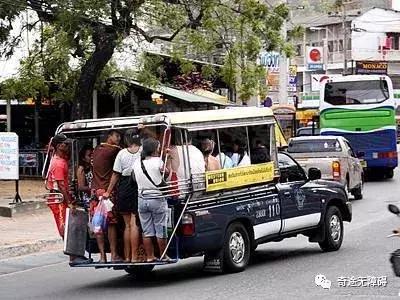 外挂飙车，二手高铁，突突车……魔幻东南亚国家如何解决交通问题