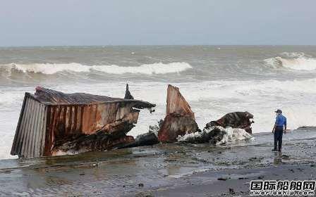 海岸上全是塑胶颗粒！斯里兰卡警告船舶爆燃已造成严重环境污染