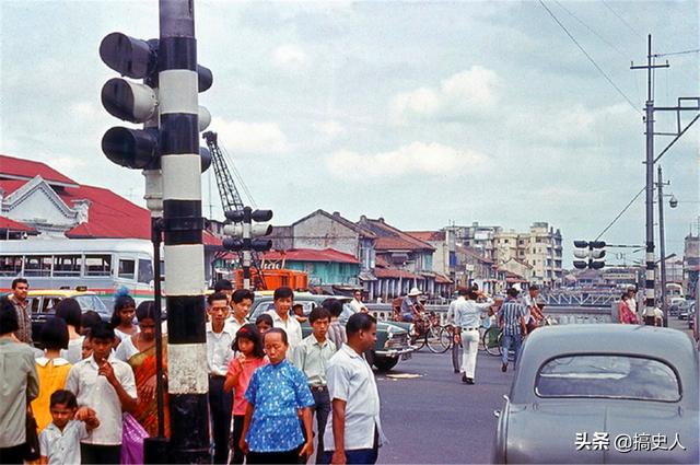 1967年的新加坡：图4小公园很干净，图5连乡下都修了柏油马路