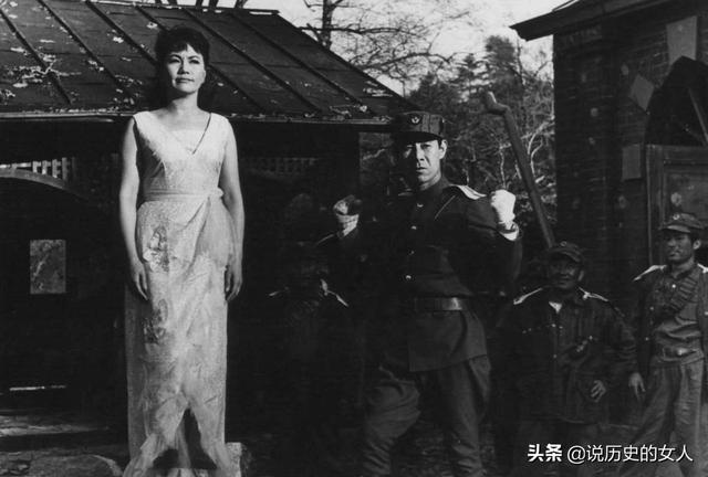埃盧娜：22歲被日軍抓走，慘遭強暴60天，此後62年深陷噩夢
