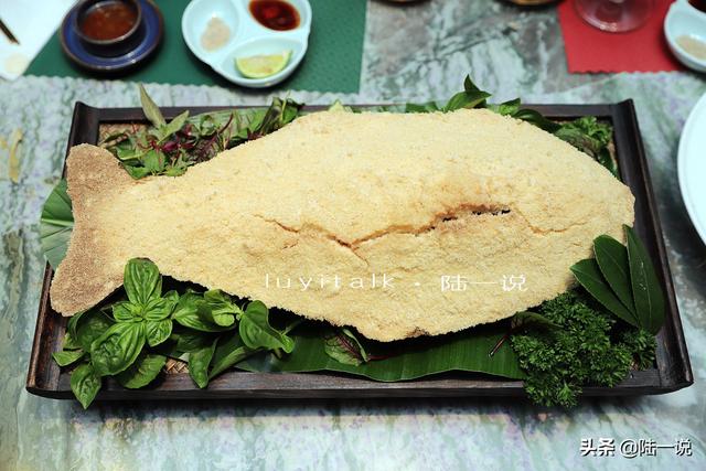 松露烤鸡、金箔鲍鱼，我到厦门最值得去的越南餐厅，吃了24道菜