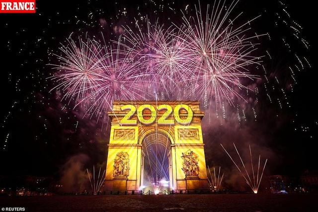 向2020問好！全球接力跨年 璀璨煙火秀點亮地球夜空