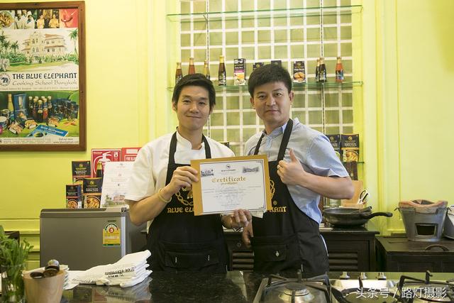 厲害了！在曼谷這家餐廳，竟然可以跟著泰王室禦廚的女兒學廚藝