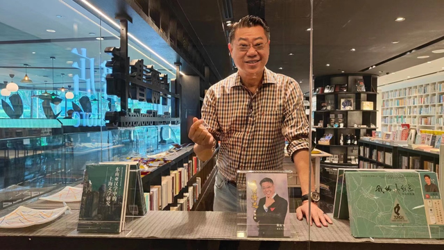 2022年9月4日新加坡卓爾書店舉辦黃達先生新書簽售分享會