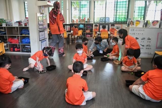 居家學習計劃、包容性試點…新加坡學前教育中心爲家長排憂解難