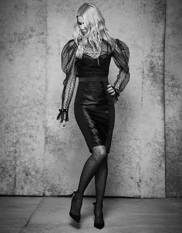 德國超模克勞迪娅·希弗 (Claudia Schiffer)拍攝的時尚雜志大片