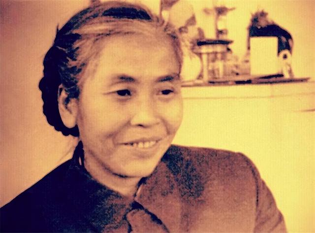 1976年，聽到毛主席逝世的消息，賀子珍有何反應？