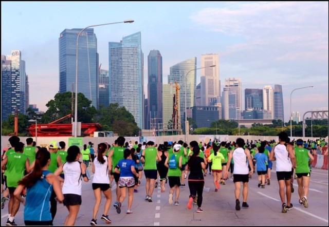 网红打卡地 2016年新加坡渣打马拉松回顾