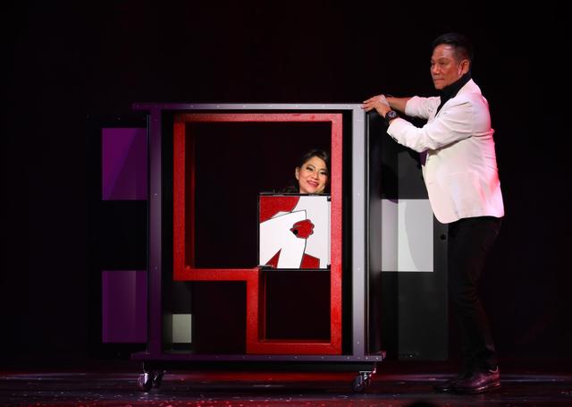 新加坡大型魔幻舞台劇《神奇生日會》在廈上演 引爆親子觀演新潮