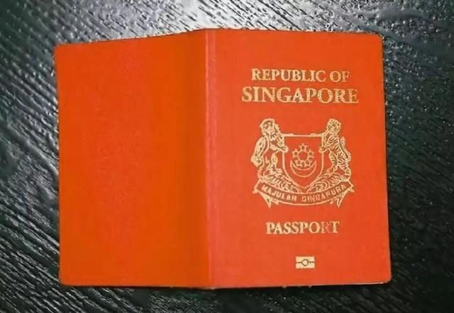 神马情况？新加坡护照申请突然“爆仓”，申请总数“史无前例”