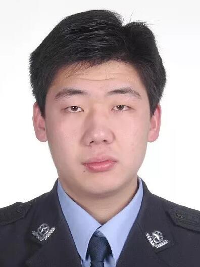 37歲泰安民警李弦奮戰在疫情防控第一線時突發腦溢血犧牲