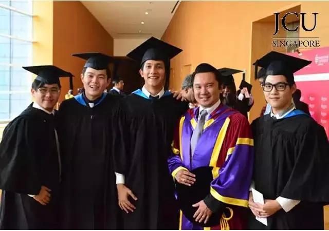 “新加坡教育信托计划认证”六年来首次评出“星级”的私立院校！