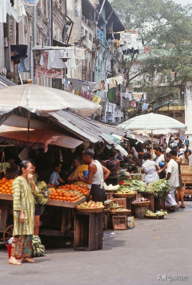 45 张照片，捕捉 1971 年新加坡的街景，来寻找中华文化的痕迹吧