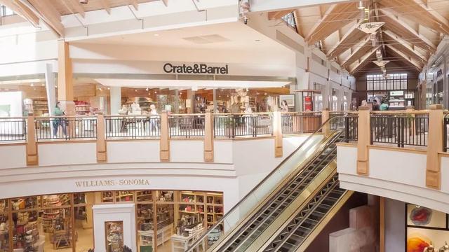 从小商店到家居零售巨头，Crate & Barrel如何俘获美国中产阶级？