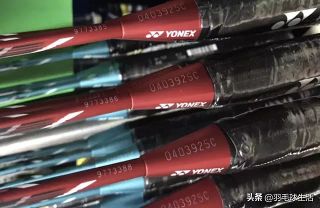 揭露商业黑幕，尤尼克斯(YONEX)羽毛球拍哪个版本好？