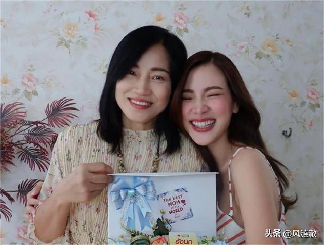 泰星Baifern喜提视后，事业红火，爱情暂时缺席也无妨