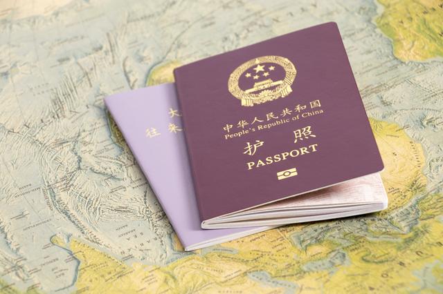 护照快过期了，签证还没过期怎么办？
