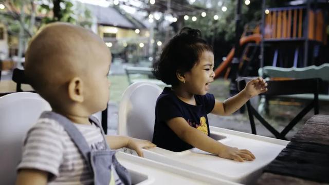 新加坡餐廳對吵鬧兒童收費，合理還是歧視？