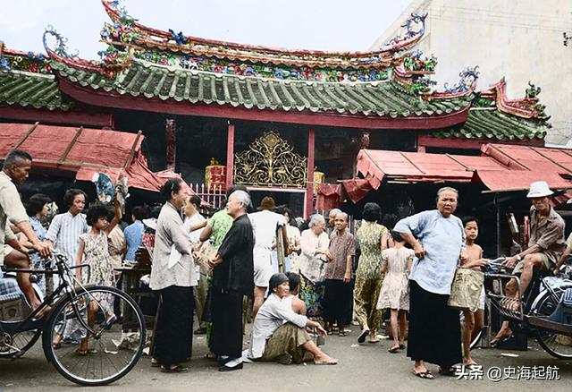 老照片：清朝末年，中国人下南洋谋生，很多人在新加坡当苦力