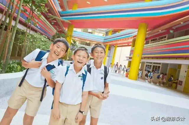 新加坡南洋小學，彩虹色，甜膩的童年