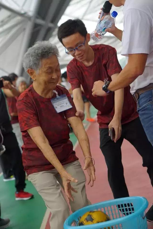 新加坡國慶日，爲老年人注入活力